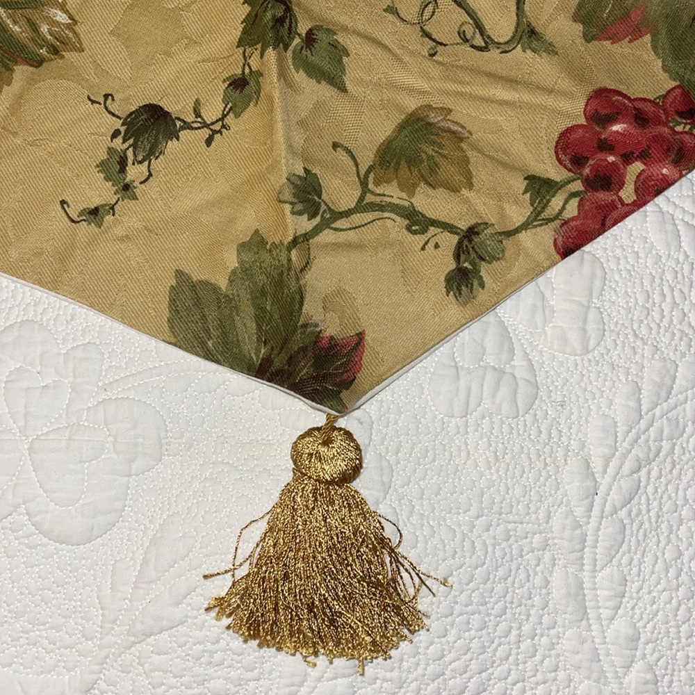 Waverly Valance - Picture 3 of 6